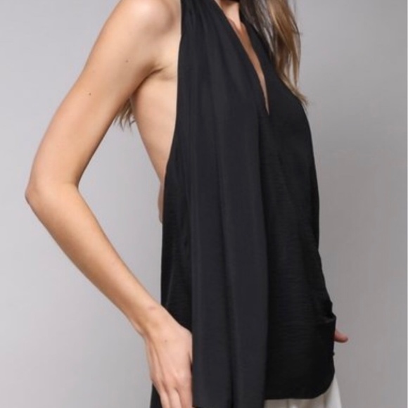 BACKLESS HALTER TOP - Picture 3 of 4